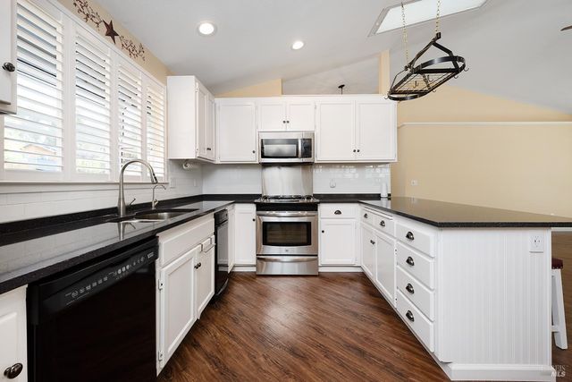 2726 Edison St, Graton, CA 95444