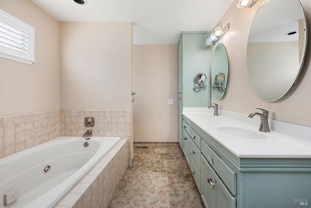 2726 Edison St, Graton, CA 95444