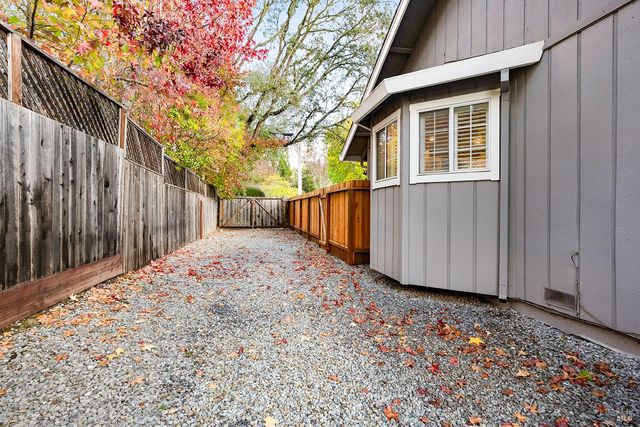 2726 Edison St, Graton, CA 95444