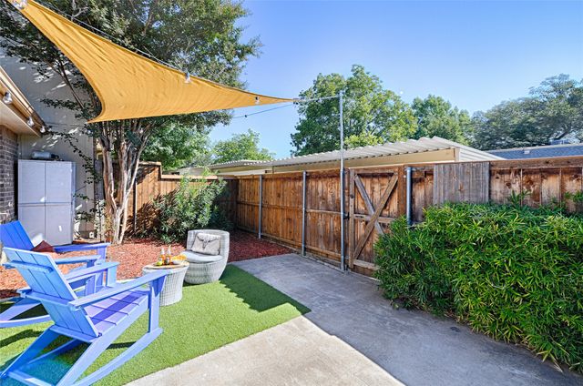 13852 Brookgreen Drive, Dallas, TX 75240
