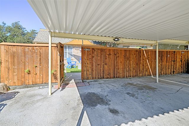 13852 Brookgreen Drive, Dallas, TX 75240