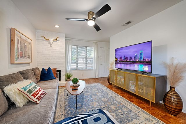 13852 Brookgreen Drive, Dallas, TX 75240
