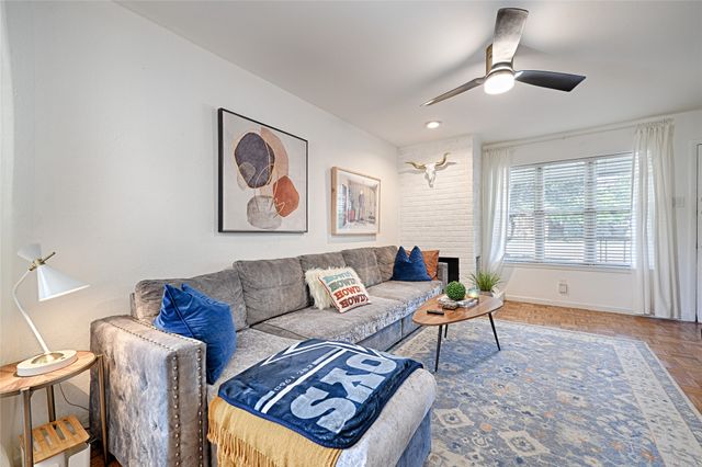 13852 Brookgreen Drive, Dallas, TX 75240