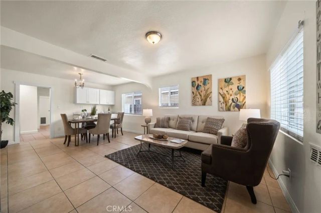 1547 W 65th, Los Angeles, CA 90047