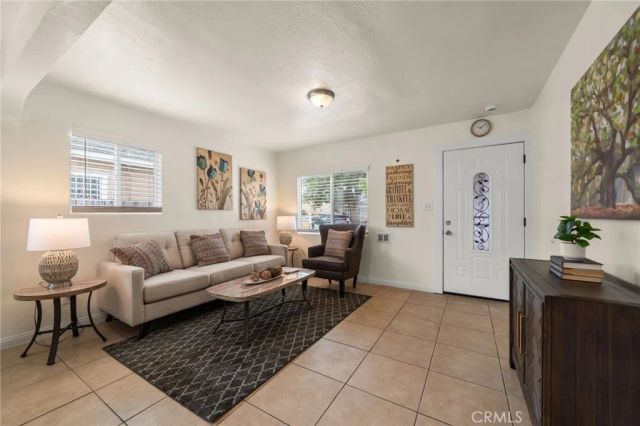 1547 W 65th, Los Angeles, CA 90047