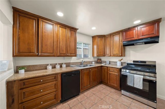 1547 W 65th, Los Angeles, CA 90047