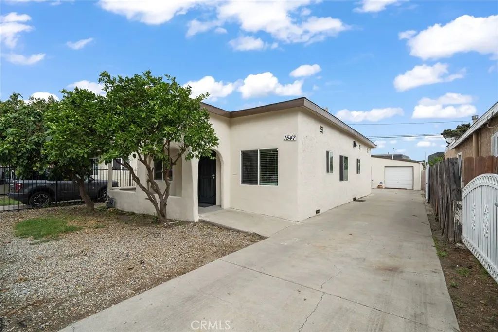 1547 W 65th, Los Angeles, CA 90047