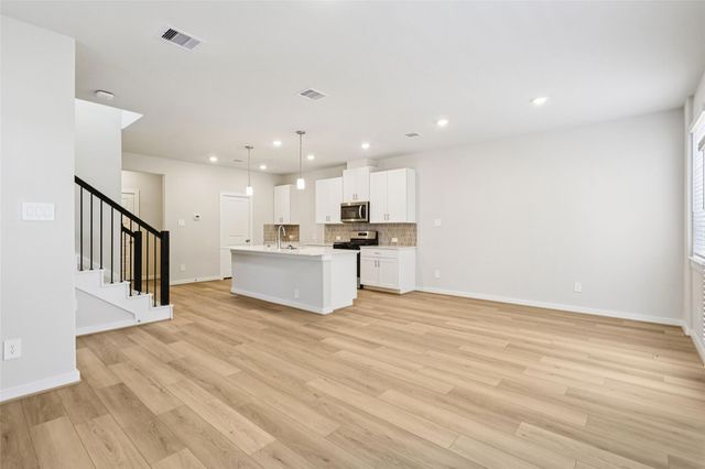 731 Sand Dollar Drive, Kemah, TX 77565