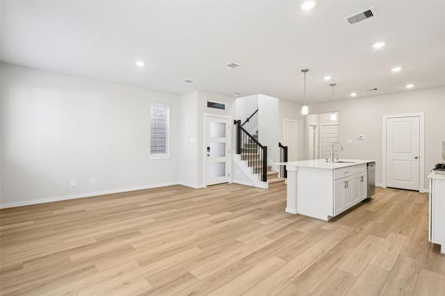 731 Sand Dollar Drive, Kemah, TX 77565