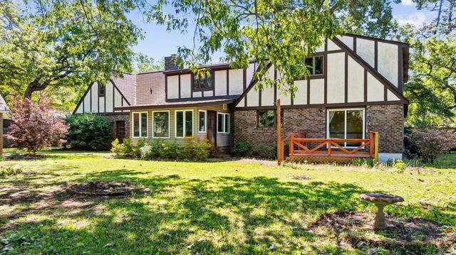4904 Yaupon Dr., Myrtle Beach, SC 29575