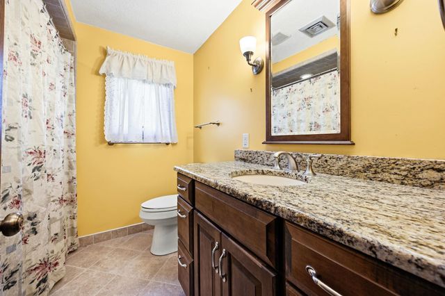 4904 Yaupon Dr., Myrtle Beach, SC 29575