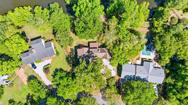 4904 Yaupon Dr., Myrtle Beach, SC 29575
