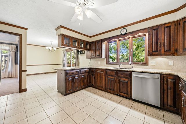 4904 Yaupon Dr., Myrtle Beach, SC 29575