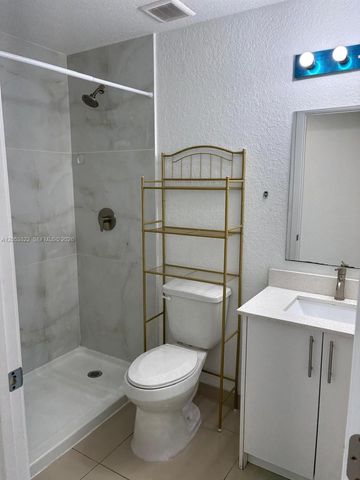 25680 SW 143rd Path, Homestead, FL 33032