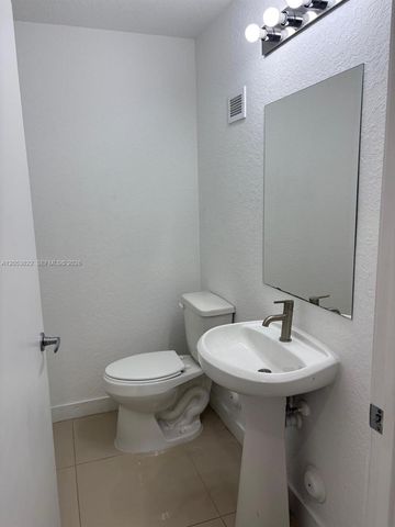 25680 SW 143rd Path, Homestead, FL 33032