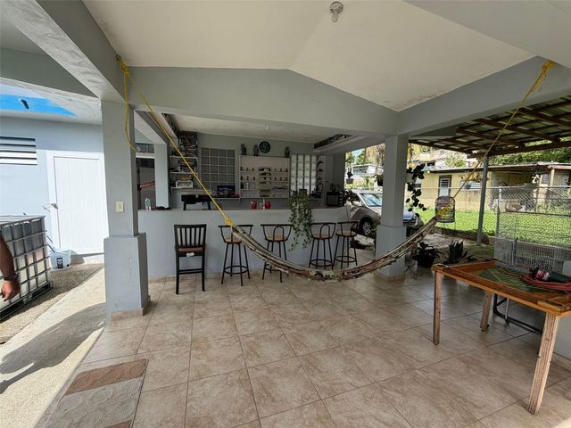 9 MERCEDES HERNÁNDEZ, Aibonito, PR 00705