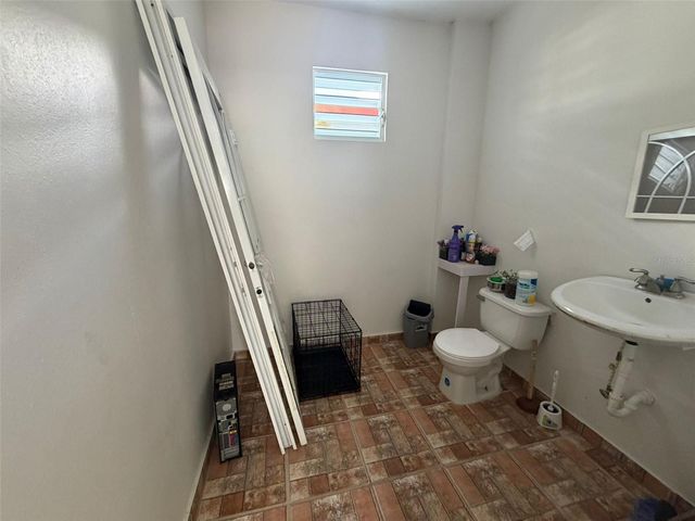 9 MERCEDES HERNÁNDEZ, Aibonito, PR 00705