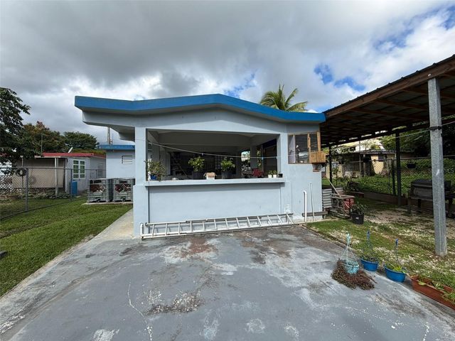 9 MERCEDES HERNÁNDEZ, Aibonito, PR 00705