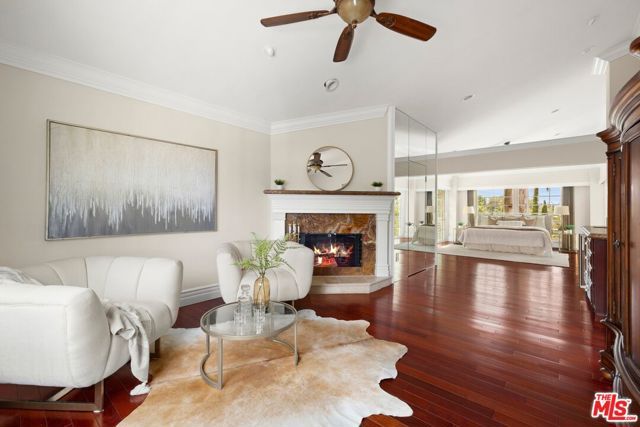 4615 White Oak Place, Los Angeles, CA 91316