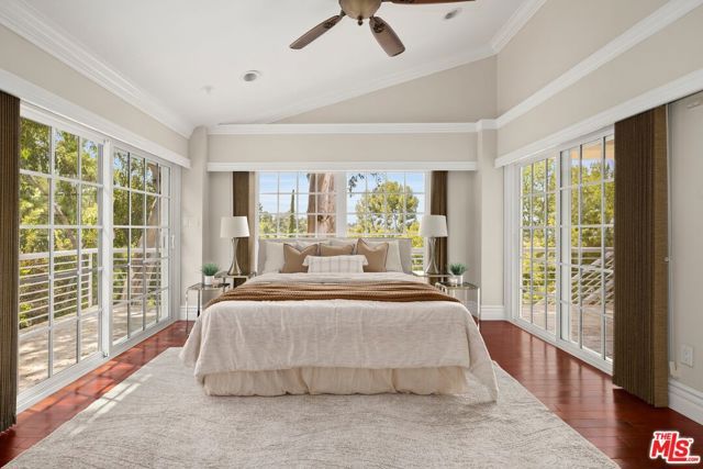 4615 White Oak Place, Los Angeles, CA 91316