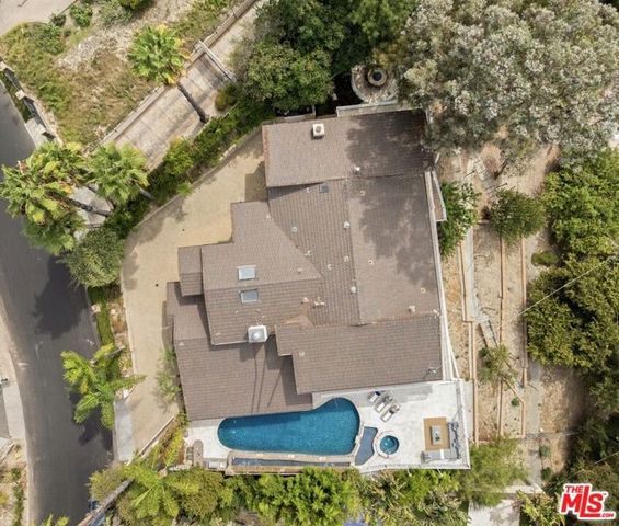 4615 White Oak Place, Los Angeles, CA 91316