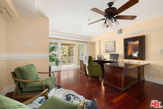 4615 White Oak Place, Los Angeles, CA 91316