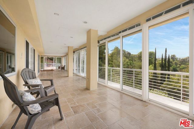 4615 White Oak Place, Los Angeles, CA 91316