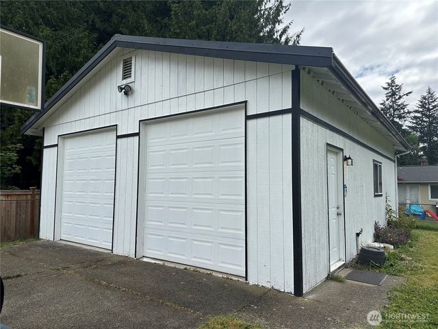 17226 129th Ave Se, Renton, WA 98058