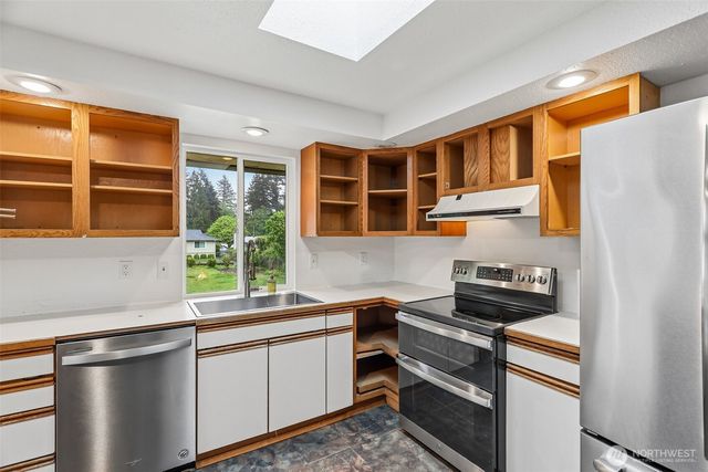 17226 129th Ave Se, Renton, WA 98058