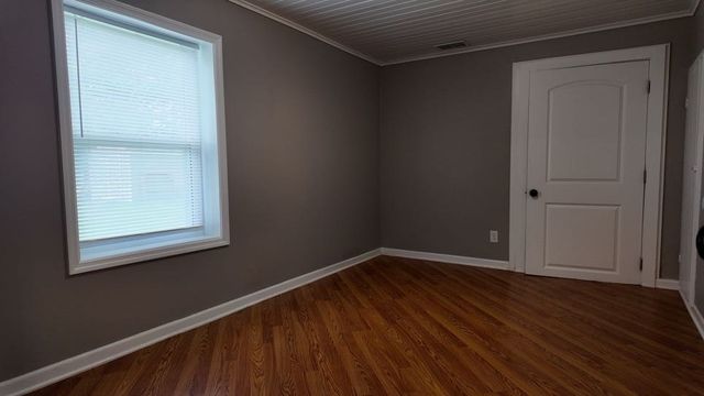 221 Central Avenue, Genoa, IL 60135