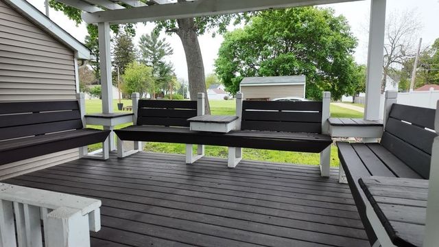 221 Central Avenue, Genoa, IL 60135