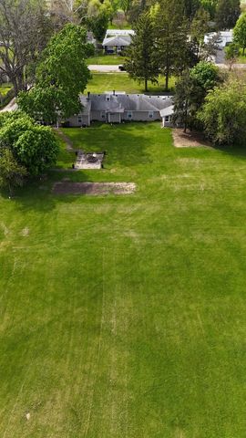 221 Central Avenue, Genoa, IL 60135