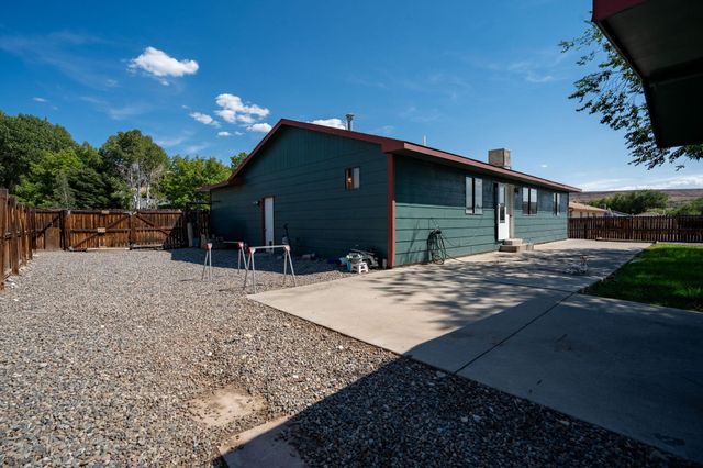 828 Logan Avenue, Palisade, CO 81526