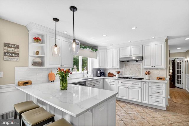 28 ARNOLD LN, Robbinsville, NJ 08691