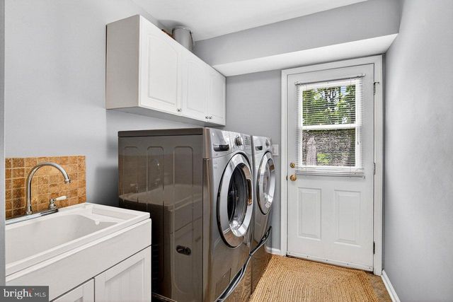 28 ARNOLD LN, Robbinsville, NJ 08691