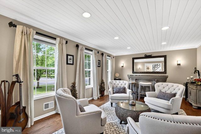 28 ARNOLD LN, Robbinsville, NJ 08691