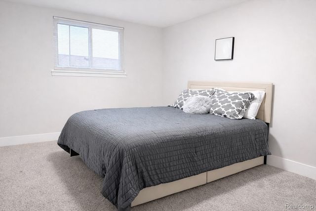 14851 Williamsburg Drive, Riverview, MI 48193