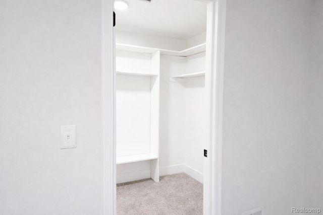 14851 Williamsburg Drive, Riverview, MI 48193