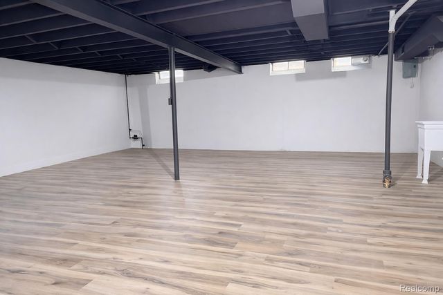 14851 Williamsburg Drive, Riverview, MI 48193