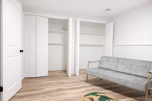 14851 Williamsburg Drive, Riverview, MI 48193