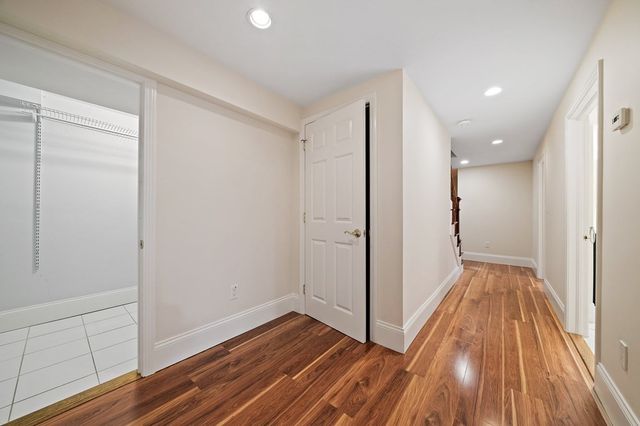 15 Avalon 1, Milton, MA 02186