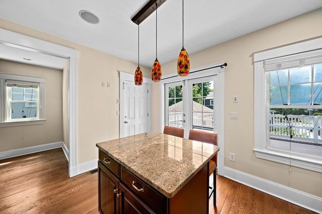 15 Avalon 1, Milton, MA 02186