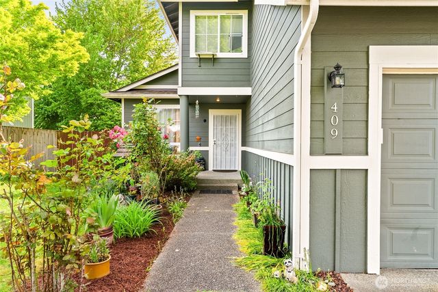 409 Kensington Avenue NW, Orting, WA 98360