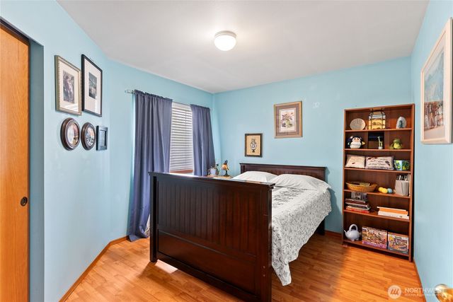 409 Kensington Avenue NW, Orting, WA 98360