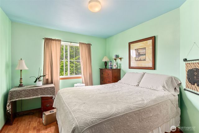 409 Kensington Avenue NW, Orting, WA 98360