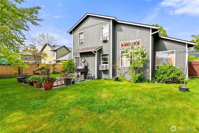 409 Kensington Avenue NW, Orting, WA 98360