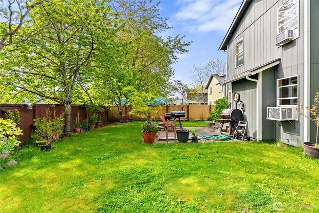 409 Kensington Avenue NW, Orting, WA 98360