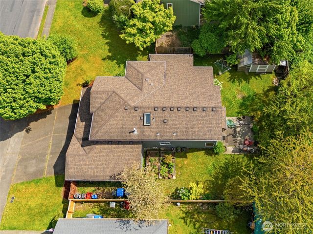 409 Kensington Avenue NW, Orting, WA 98360