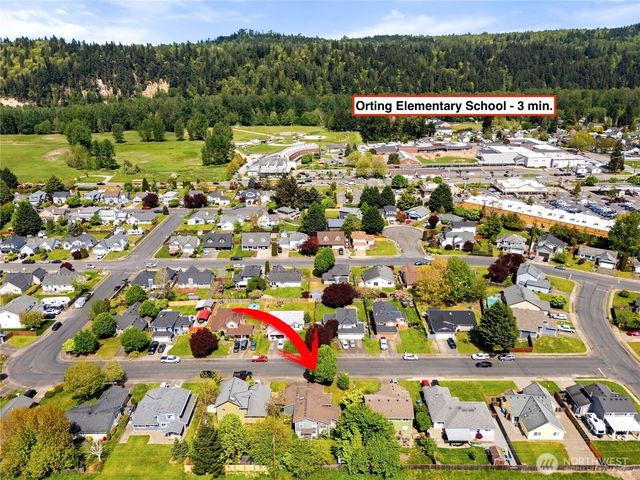 409 Kensington Avenue NW, Orting, WA 98360