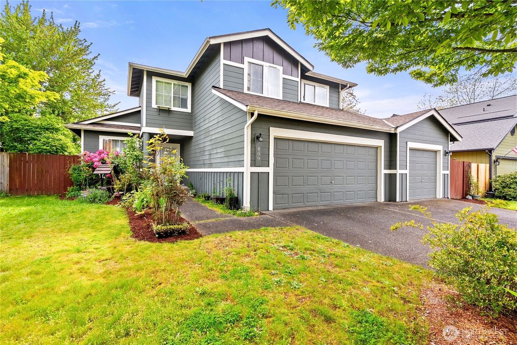 409 Kensington Avenue NW, Orting, WA 98360